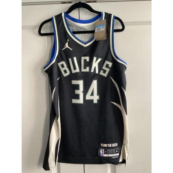 Jordan Milwaukee Bucks Statement Edition Swingman Jersey Size: Medium Color: Blk - Picture 2 of 12